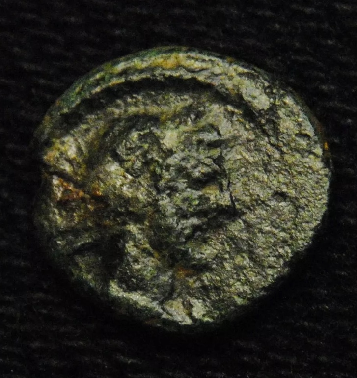 Hadrian-Uncia,-9.5mm,-0.95g,-Smallest-